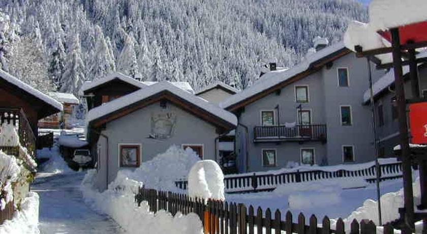 Hotel Meublè Lo Miete Viei Champoluc Zimmer foto
