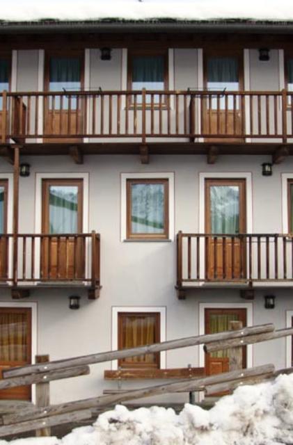Hotel Meublè Lo Miete Viei Champoluc Exterior foto